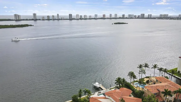 $2,200 | 109 Paradise Harbour Boulevard, Unit 514, North Palm Beach, FL 33408