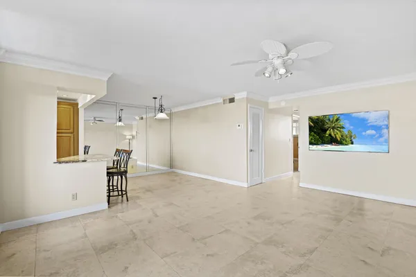 $2,200 | 109 Paradise Harbour Boulevard, Unit 514, North Palm Beach, FL 33408