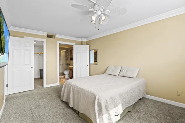 $2,200 | 109 Paradise Harbour Boulevard, Unit 514, North Palm Beach, FL 33408