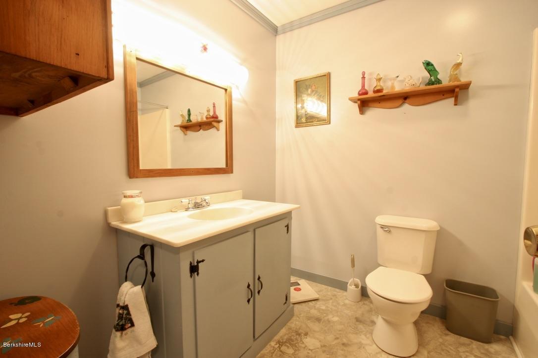 501 Dimmock Road Otis, MA 01253 - Photo 18 of 33 Shared bath