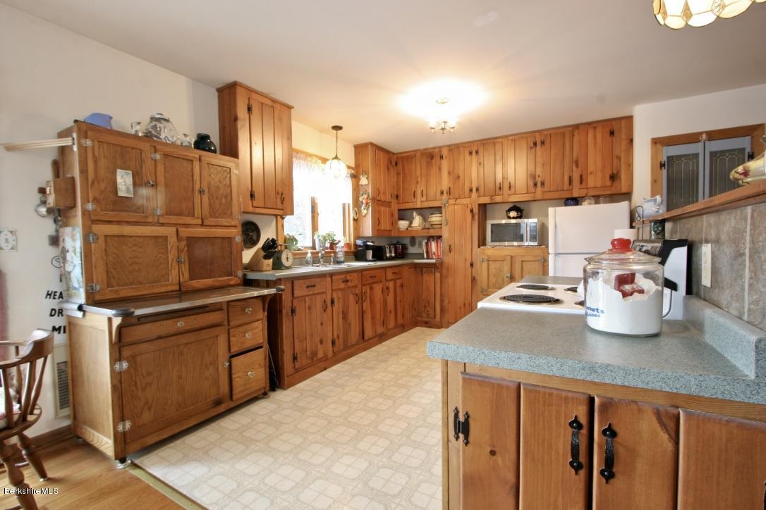 501 Dimmock Road Otis, MA 01253 - Photo 6 of 33 Kitchen