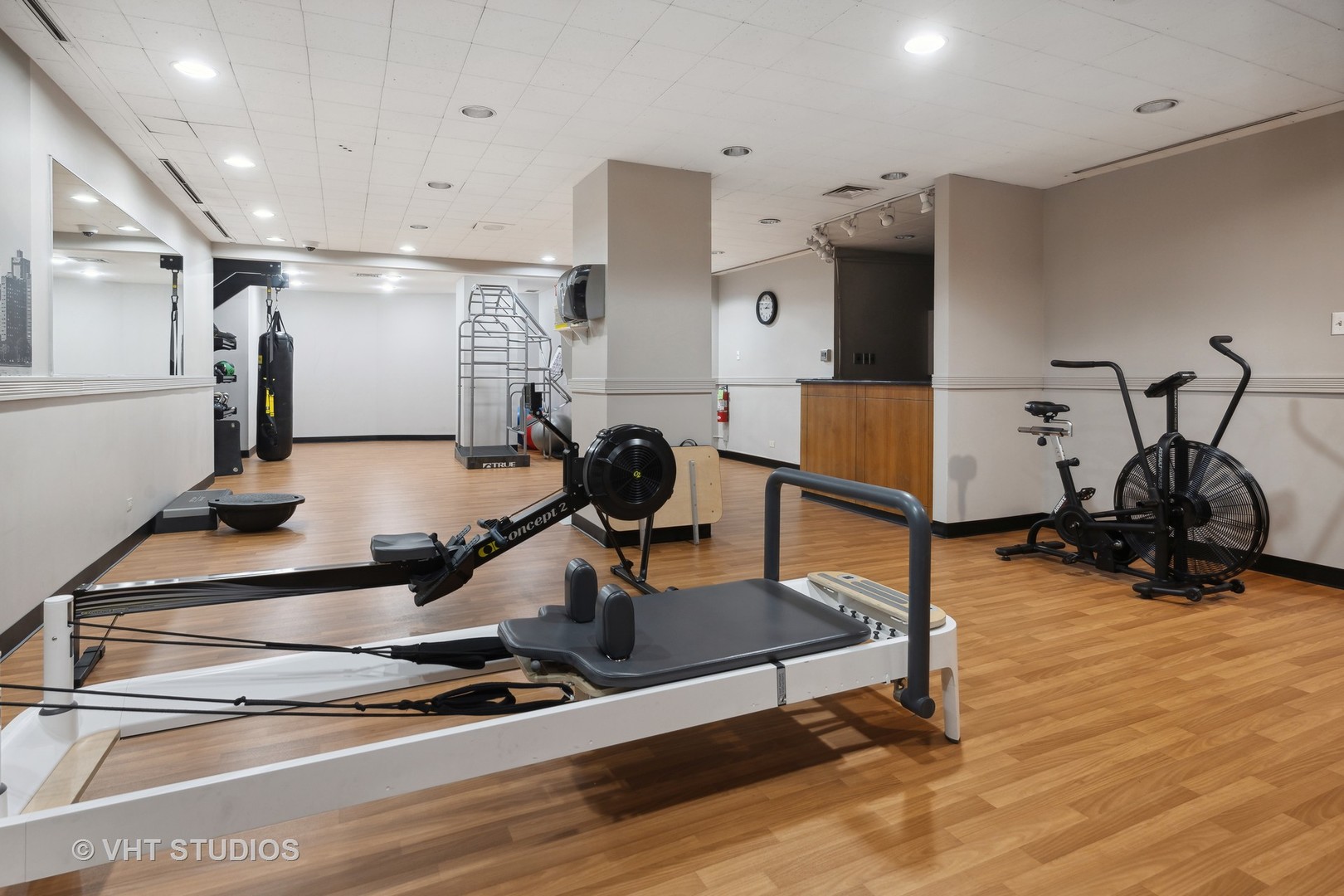 211 East Ohio Street, Unit 609 Chicago, IL 60611 - Photo 13 of 19 a view of a room with gym equipment
