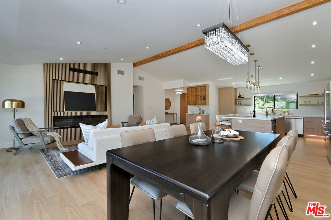 26065 Farmfield Road Calabasas, CA 91302 - Photo 13 of 41