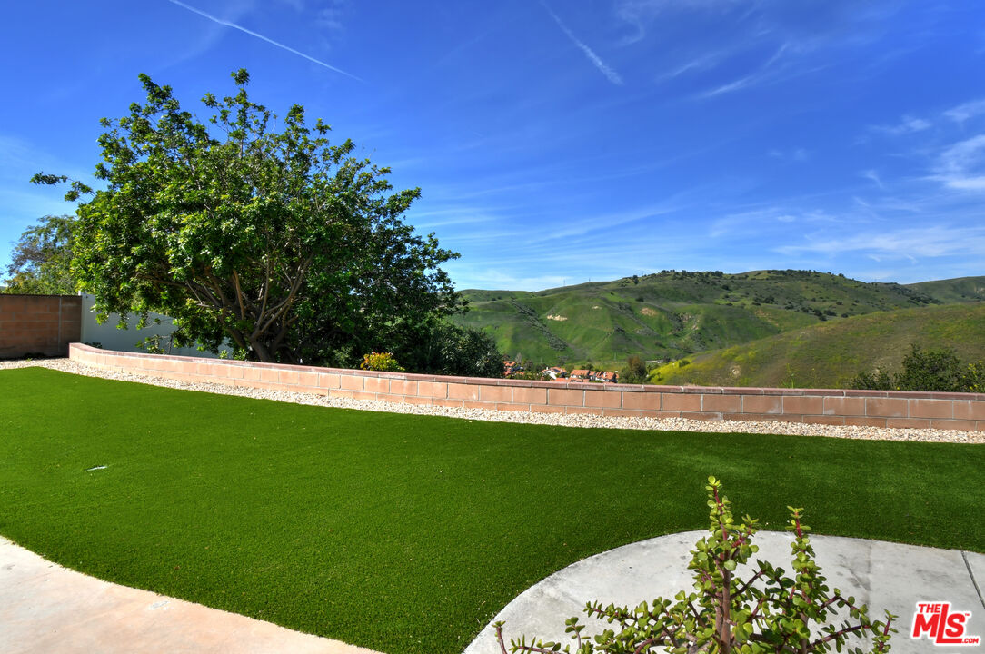 26065 Farmfield Road Calabasas, CA 91302 - Photo 2 of 41