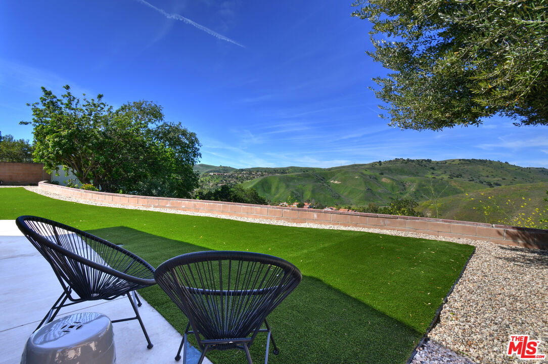 26065 Farmfield Road Calabasas, CA 91302 - Photo 24 of 41