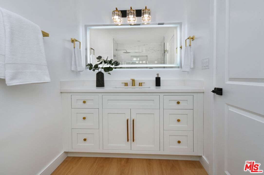 26065 Farmfield Road Calabasas, CA 91302 - Photo 29 of 41