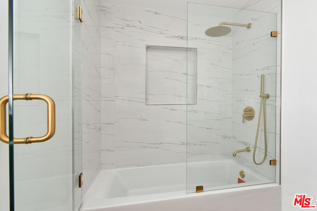 26065 Farmfield Road Calabasas, CA 91302 - Photo 30 of 41