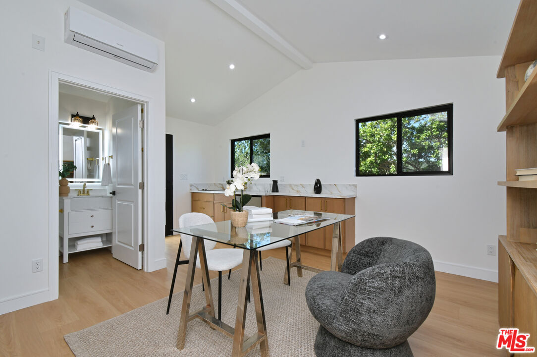 26065 Farmfield Road Calabasas, CA 91302 - Photo 34 of 41