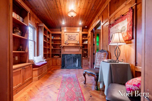 $2,125,000 | 2303 38th Street, Allegan, MI 49010