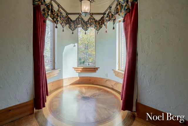 $2,150,000 | 2303 38th Street, Allegan, MI 49010