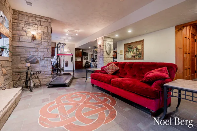 $2,150,000 | 2303 38th Street, Allegan, MI 49010