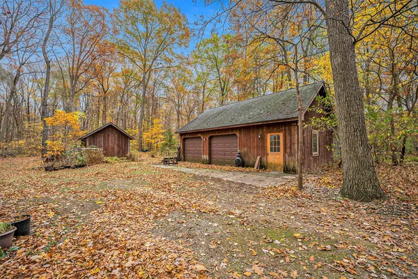 $2,125,000 | 2303 38th Street, Allegan, MI 49010