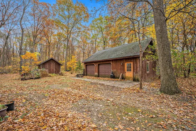 $2,150,000 | 2303 38th Street, Allegan, MI 49010