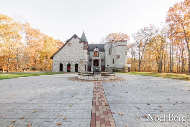 $2,150,000 | 2303 38th Street, Allegan, MI 49010