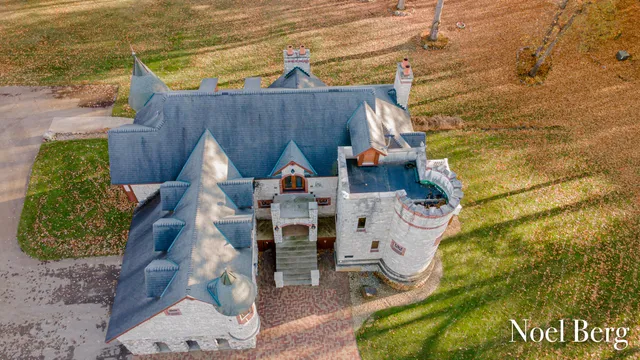 $2,150,000 | 2303 38th Street, Allegan, MI 49010