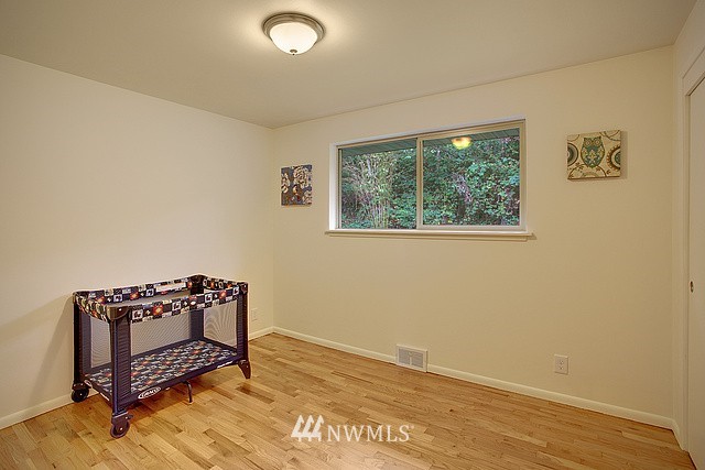 7534 20th Avenue Southwest Seattle, WA 98106 - Photo 11 of 15 Gallery Image 11