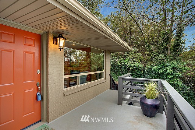 7534 20th Avenue Southwest Seattle, WA 98106 - Photo 13 of 15 Gallery Image 13