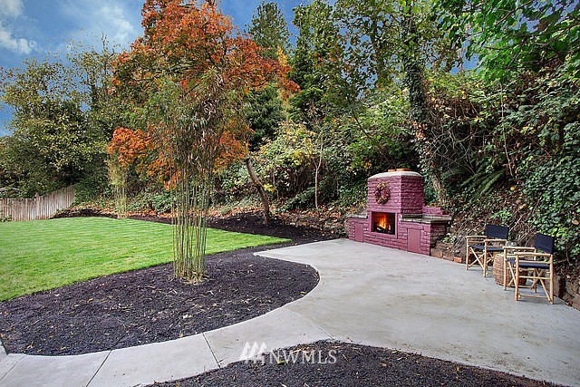 7534 20th Avenue Southwest Seattle, WA 98106 - Photo 14 of 15 Gallery Image 14