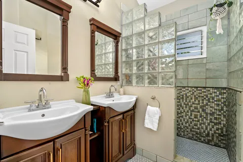 $2,795,000 | 5-7097 Kuhio Highway, Hanalei, HI 96714