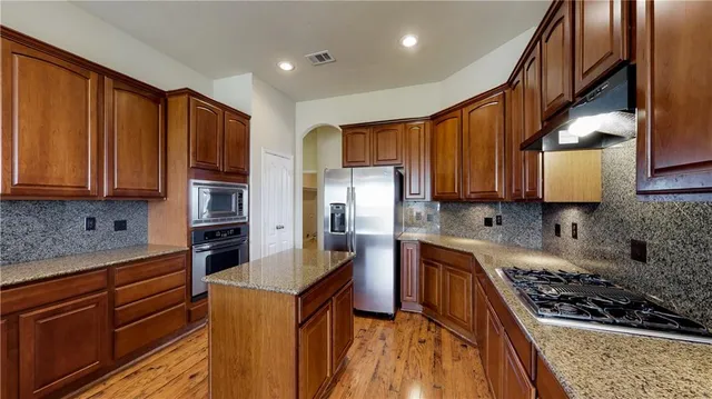 $3,950 | 7136 Playa, Grand Prairie, TX 75054