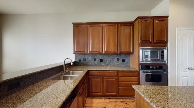 $3,950 | 7136 Playa, Grand Prairie, TX 75054