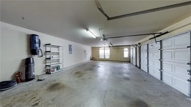 $3,950 | 7136 Playa, Grand Prairie, TX 75054