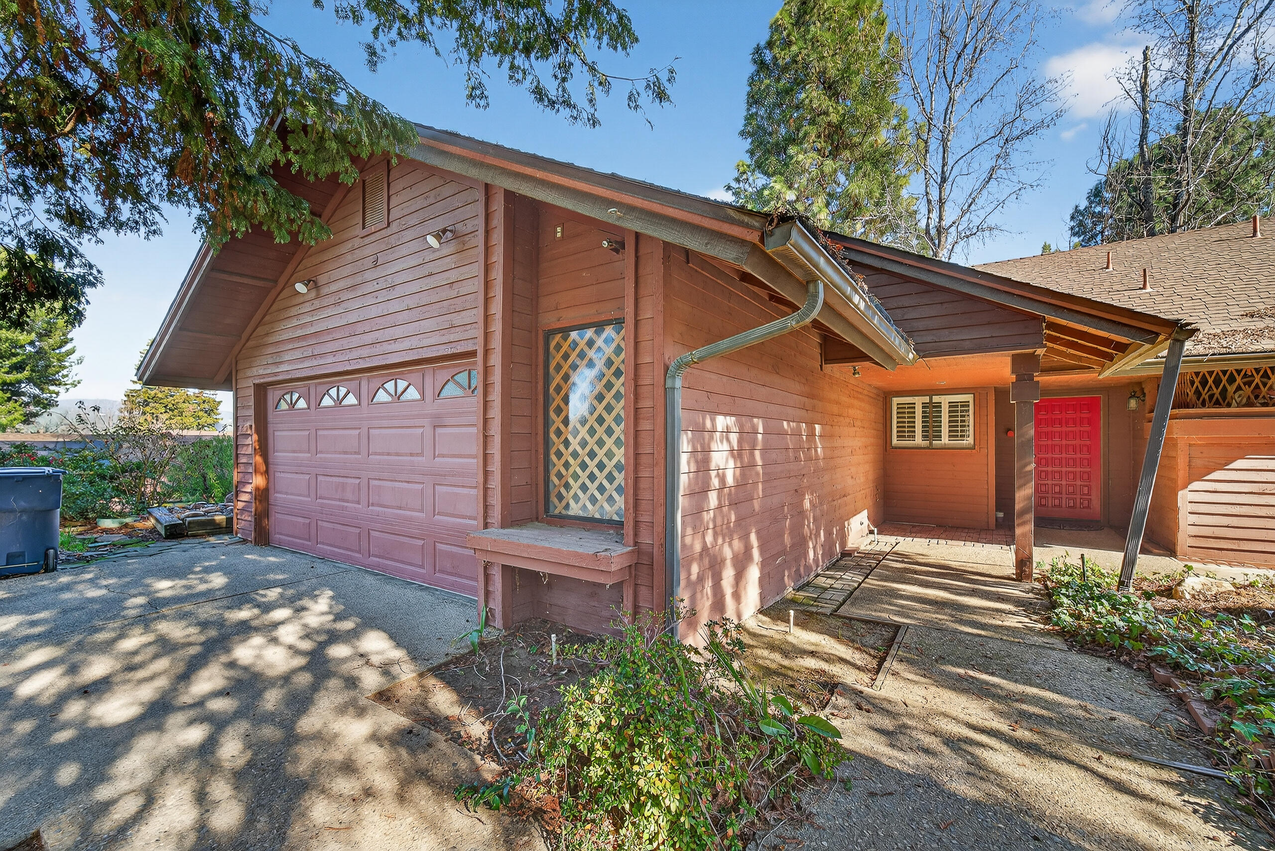 12110 Backdrop Court Bakersfield, CA 93306 - Photo 3 of 39