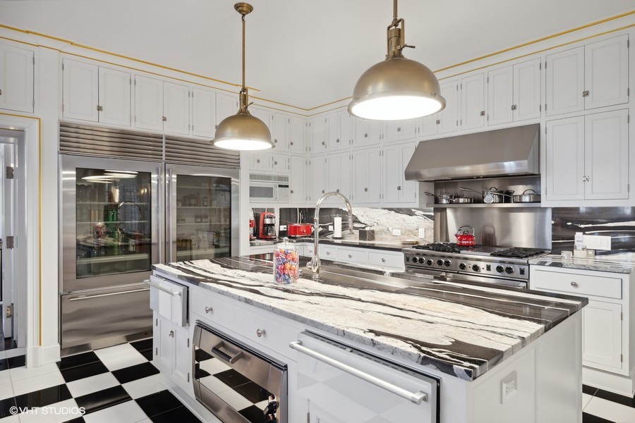 919 Hill Road Winnetka, IL 60093 - Photo 12 of 55