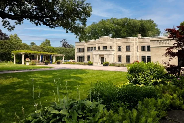 $50,000 | 919 Hill Road, Winnetka, IL 60093