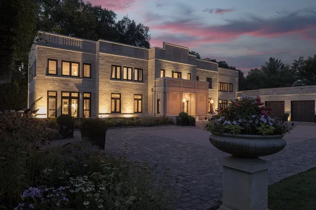 $50,000 | 919 Hill Road, Winnetka, IL 60093