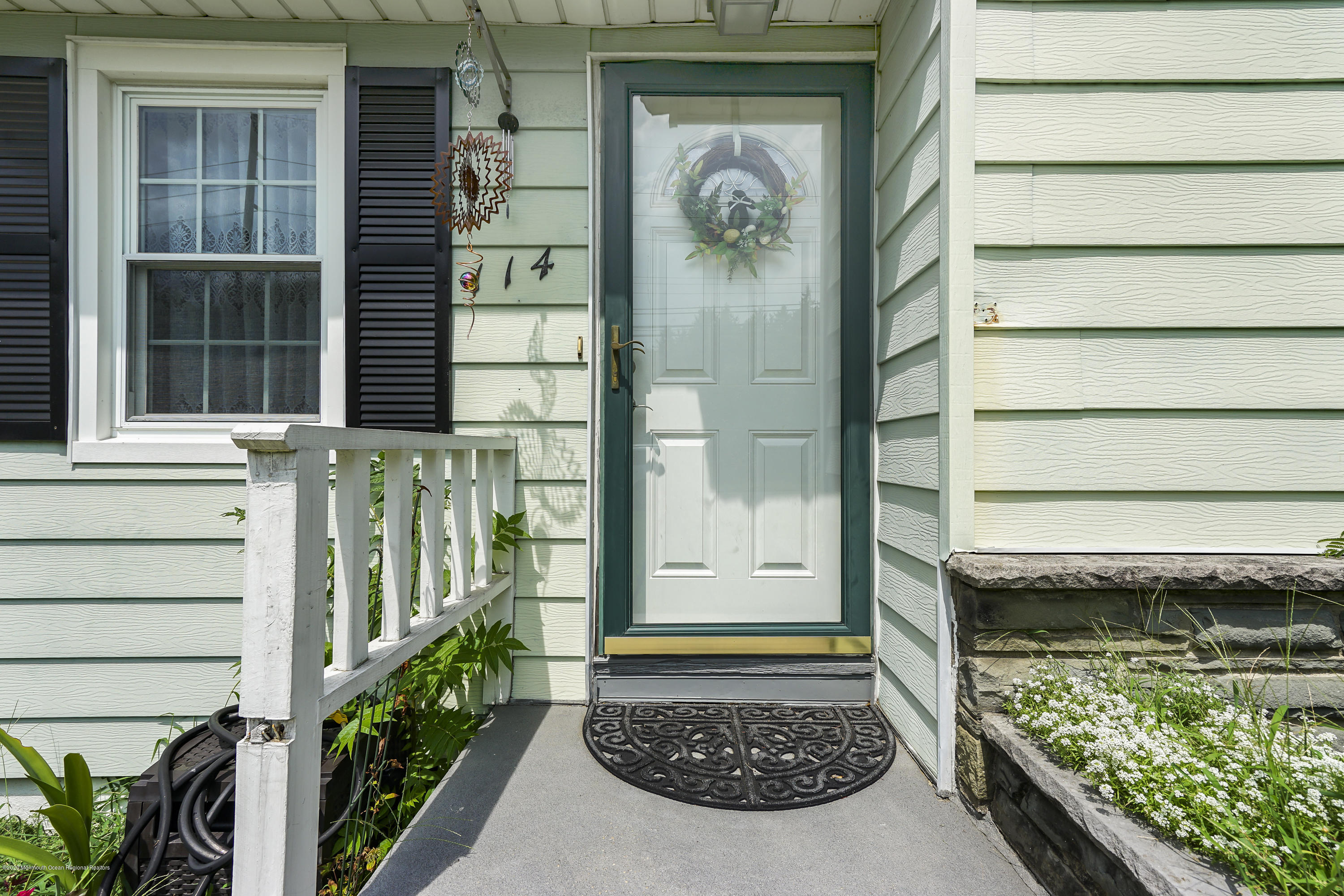114 Bethany Road Hazlet, NJ 07730 - Photo 3 of 34 DSC08377