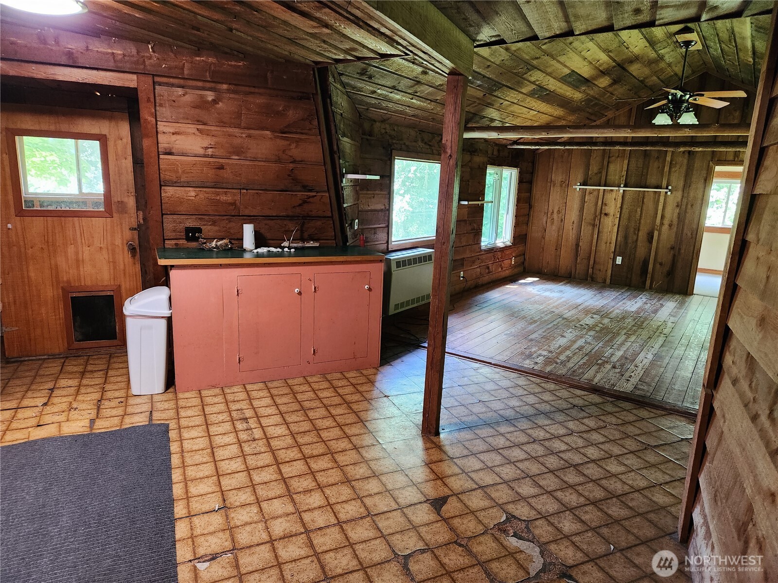 3226 Kelly Road Bellingham, WA 98226 - Photo 7 of 40 a view of an empty room