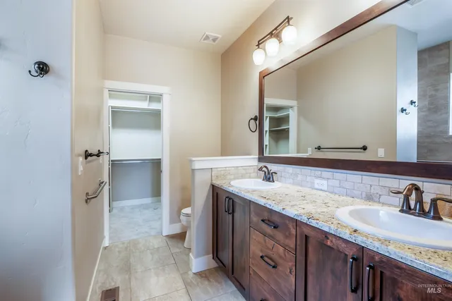 $584,900 | 10201 West Lakeland Drive, Garden City, ID 83714