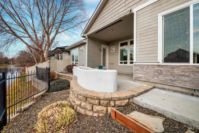 $584,900 | 10201 West Lakeland Drive, Garden City, ID 83714