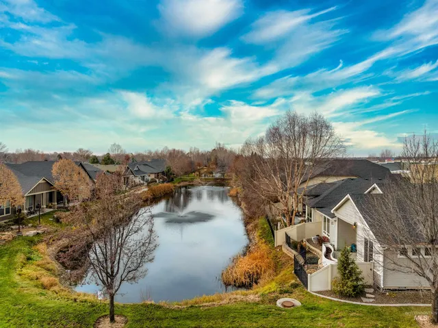 $584,900 | 10201 West Lakeland Drive, Garden City, ID 83714