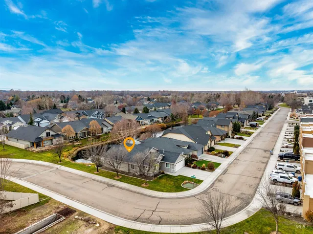 $584,900 | 10201 West Lakeland Drive, Garden City, ID 83714