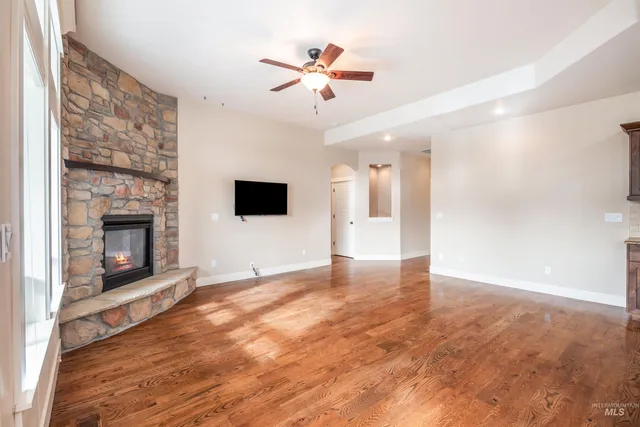 $584,900 | 10201 West Lakeland Drive, Garden City, ID 83714