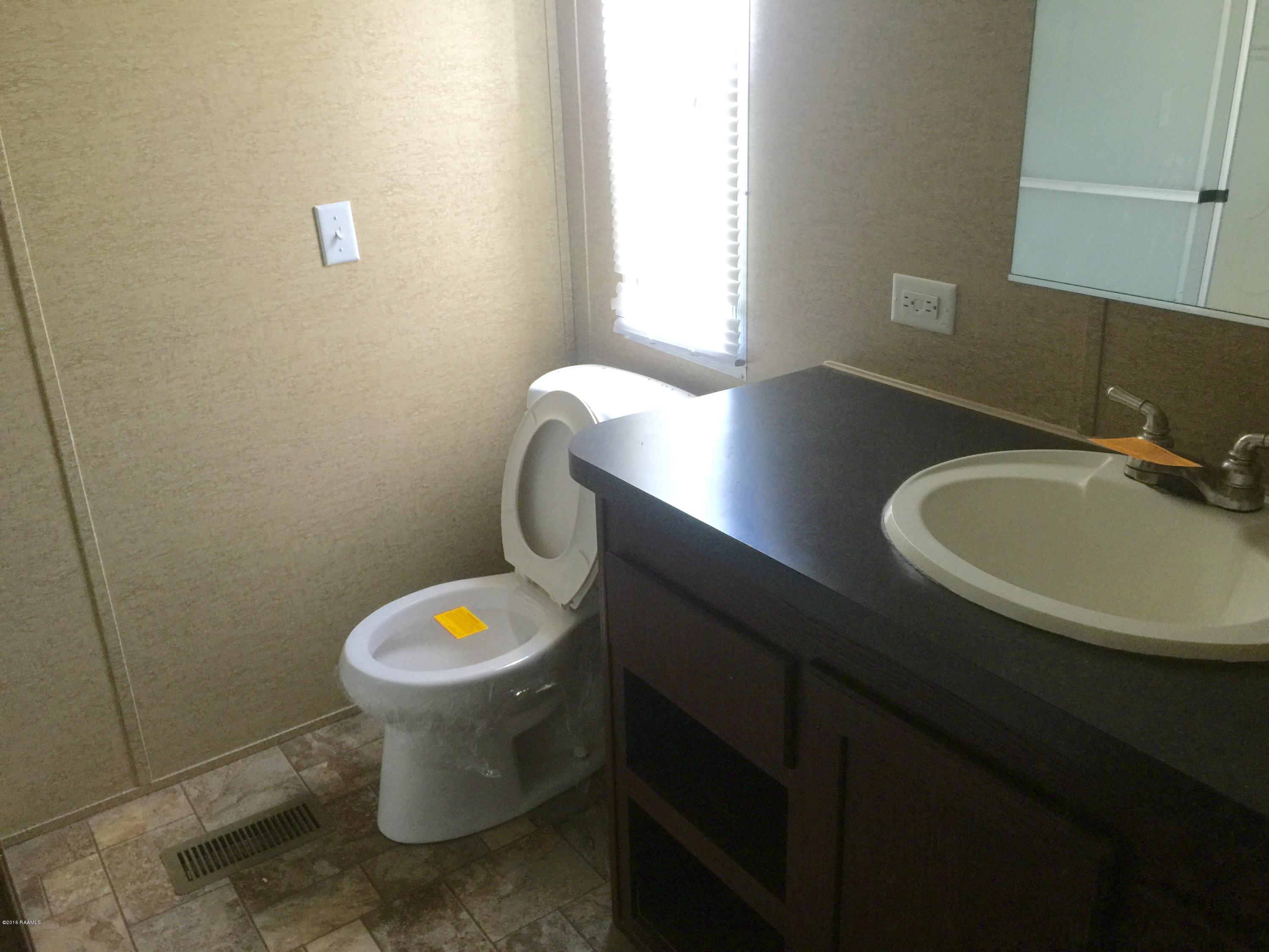 1009 Riceland Road, Unit C Duson, LA 70529 - Photo 13 of 18 IMG_2075