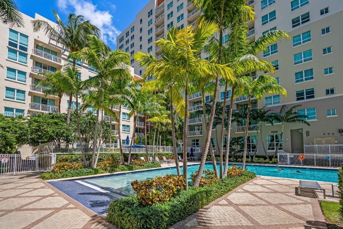 2000 North Bayshore Drive, Unit 1105 Miami, FL 33137 - Photo 25 of 29 a view of a park with plants and large trees