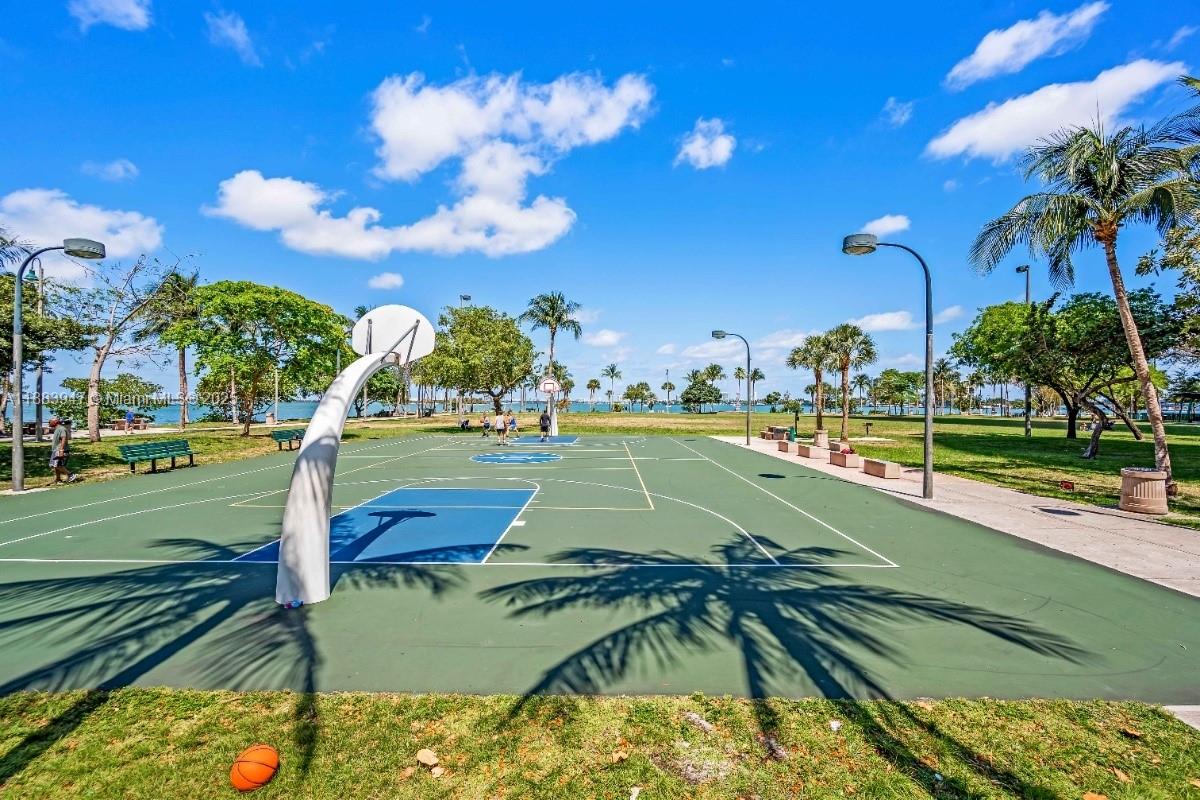 2000 North Bayshore Drive, Unit 1105 Miami, FL 33137 - Photo 28 of 29 a view of a swimming pool