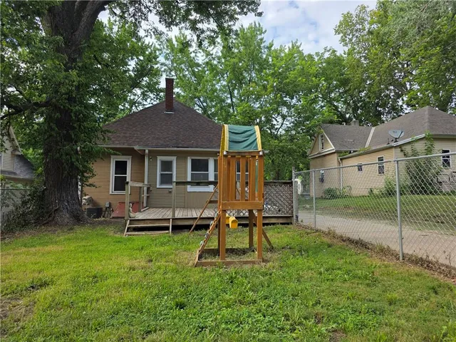 $150,000 | 2906 Lafayette Street, St. Joseph, MO 64507