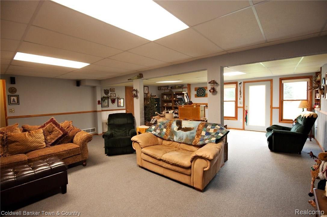 5100 Byron Road Howell, MI 48855 - Photo 56 of 58 image.jpg
