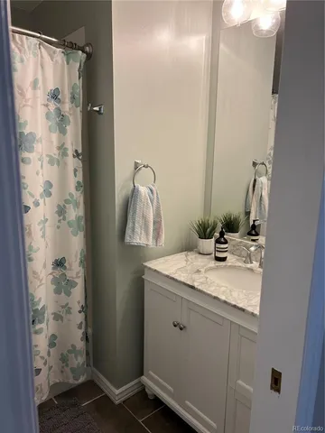 $3,850 | 2156 South Balsam Court, Lakewood, CO 80227