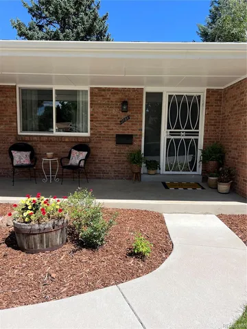$3,850 | 2156 South Balsam Court, Lakewood, CO 80227