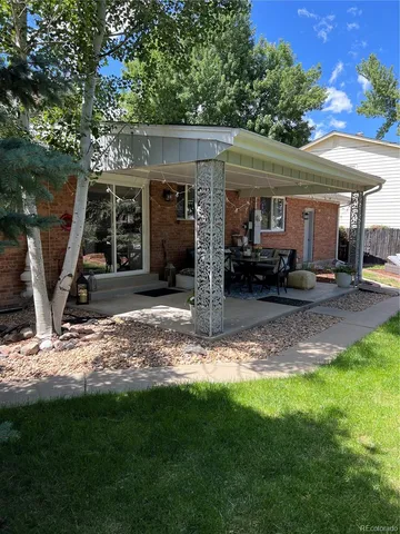 $3,850 | 2156 South Balsam Court, Lakewood, CO 80227