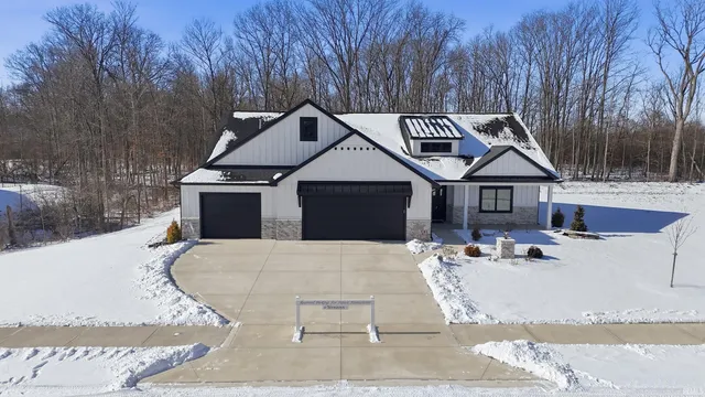 $630,000 | 13335 Passerine Boulevard, Fort Wayne, IN 46845