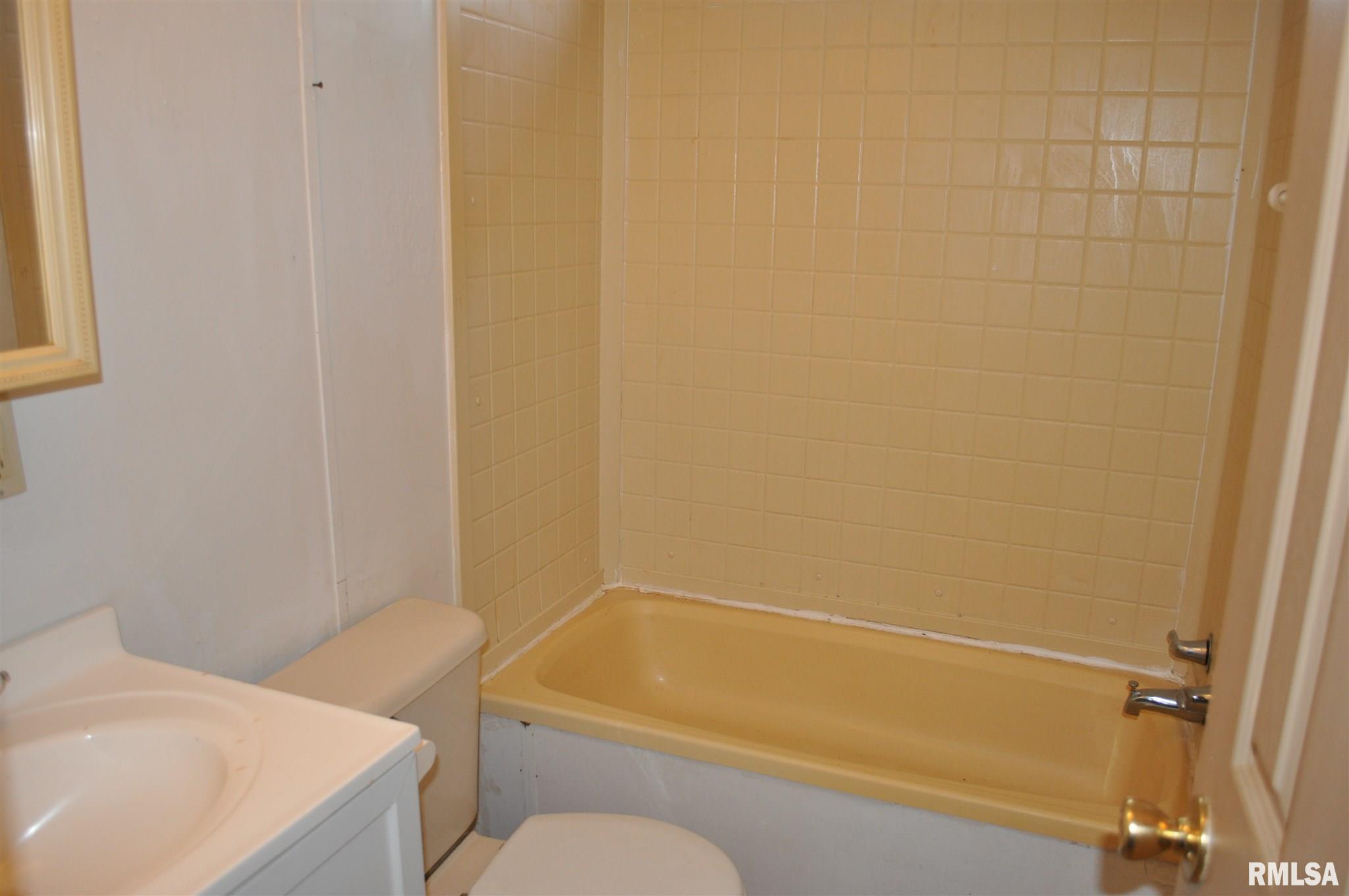 1000 Massey Road Eldorado, IL 62930 - Photo 15 of 28 Gallery Image 15