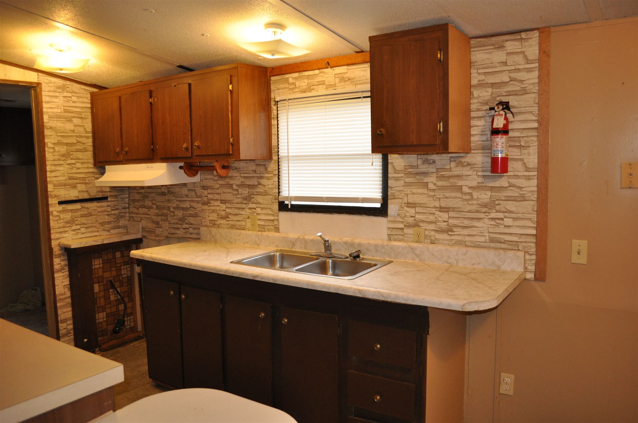 1000 Massey Road Eldorado, IL 62930 - Photo 10 of 28 Gallery Image 10