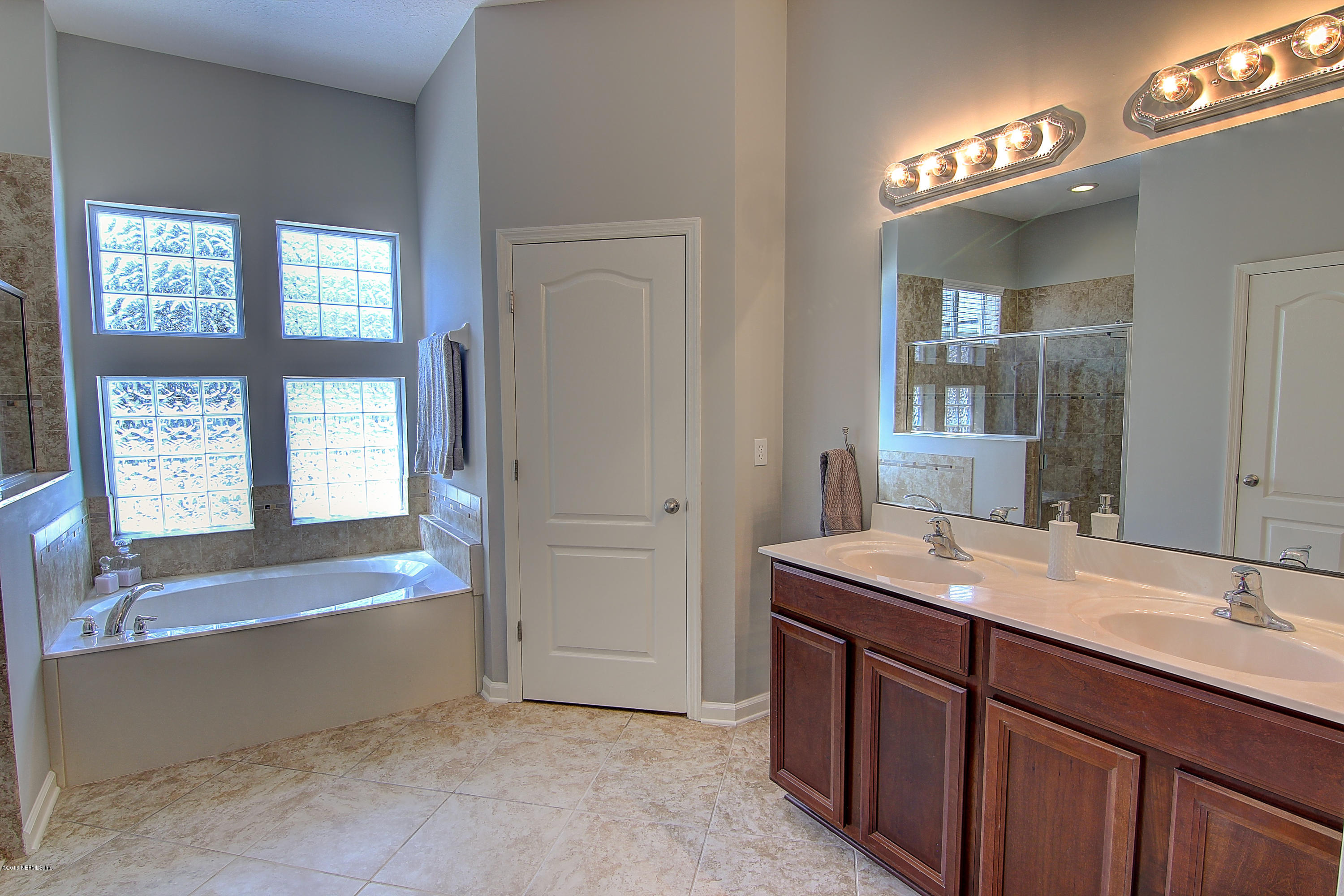 6019 Shadehill Road Jacksonville, FL 32258 - Photo 20 of 37 Double Raised Vanities