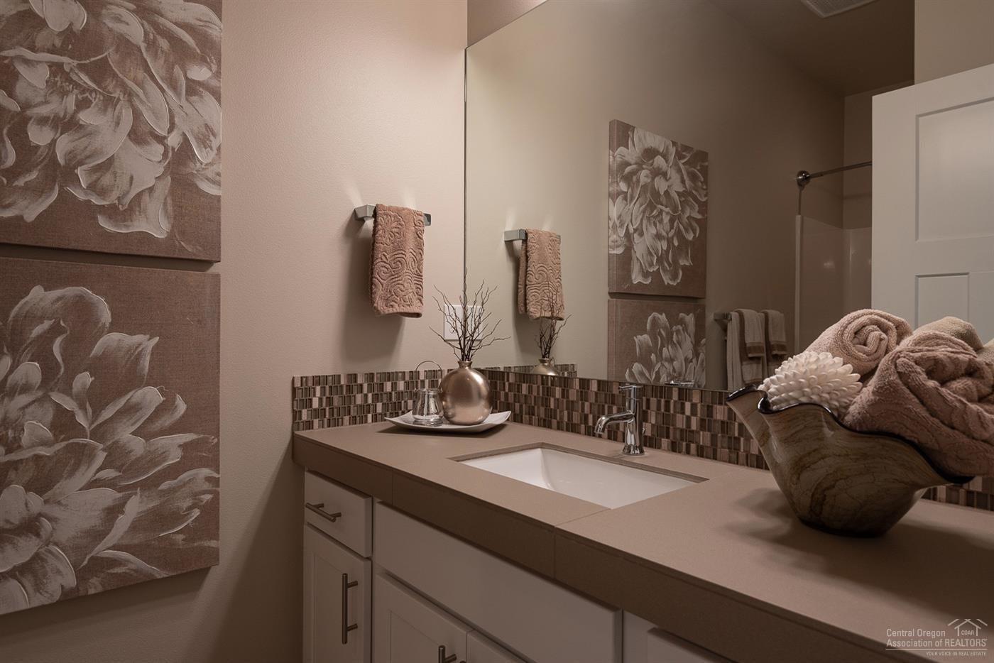 63194 Iner Loop Bend, OR 97701 - Photo 20 of 25 Additional Photo